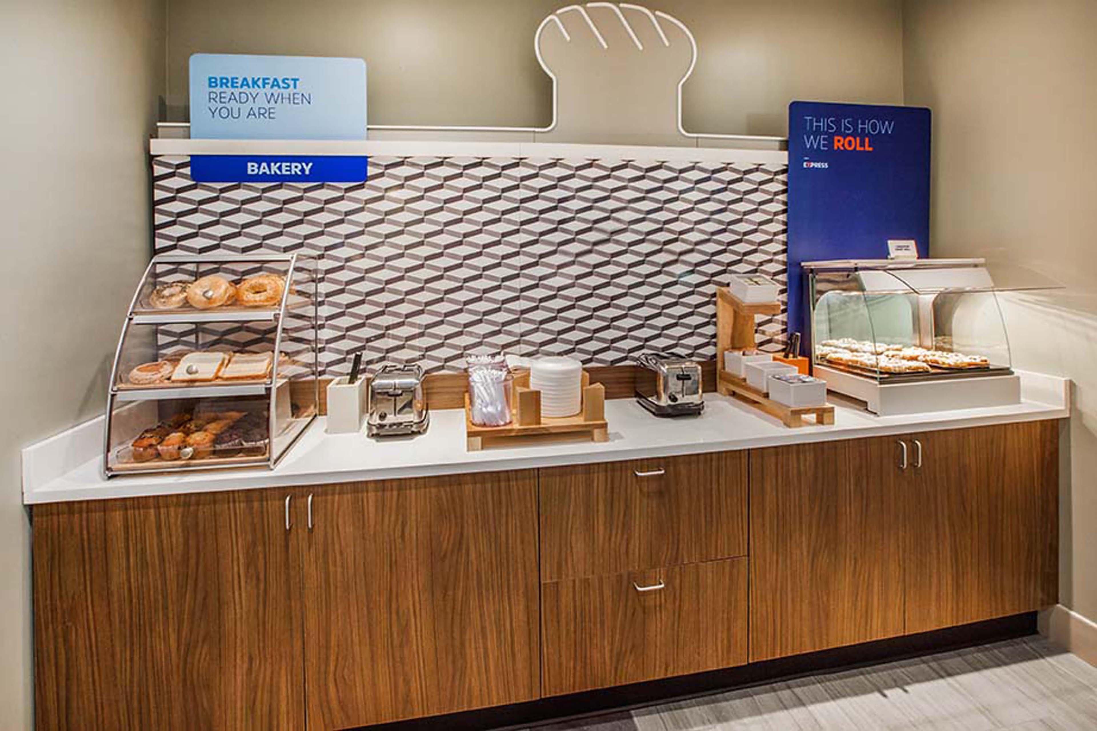Holiday Inn Express & Suites Miami Kendall By Ihg Country Walk Esterno foto