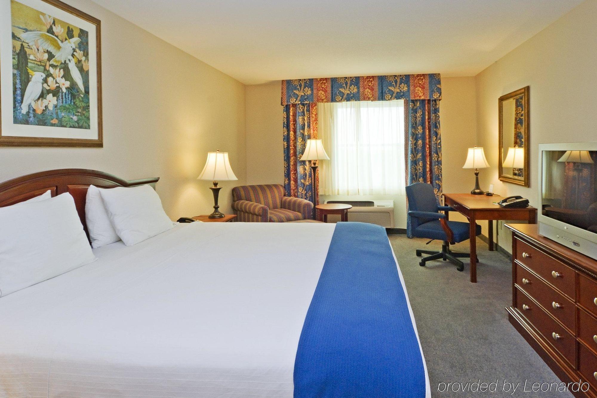Holiday Inn Express & Suites Miami Kendall By Ihg Country Walk Camera foto