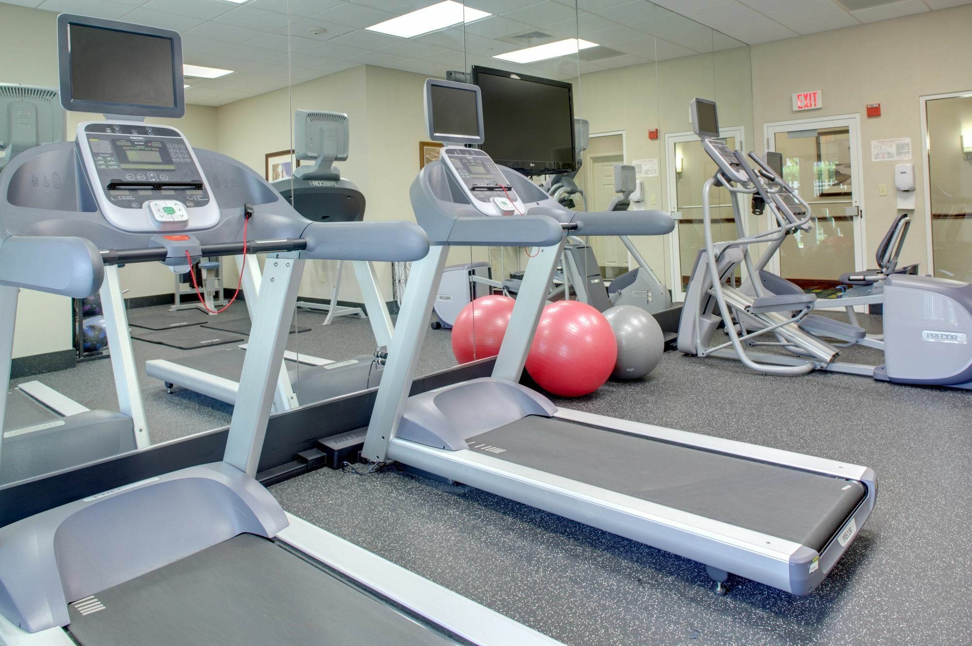 Holiday Inn Express & Suites Miami Kendall By Ihg Country Walk Esterno foto
